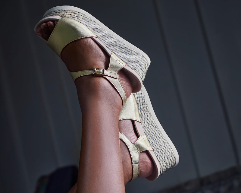 IetpShops | Women's Shoes | Dolce & Gabbana Wedge sandals | DOLCE & GABBANA  KIDS WZORZYSTY T-SHIRT